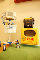 AED装置と生体モニター